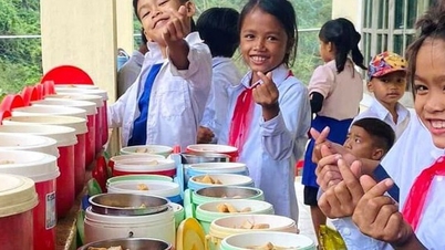 国境沿いのコミューンの小中学生に昼食支援を提供。