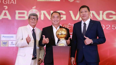 Cerimônia de entrega do prêmio Bola de Ouro do Vietnã 2025: Quang Hai e Hoang Duc comparecem.