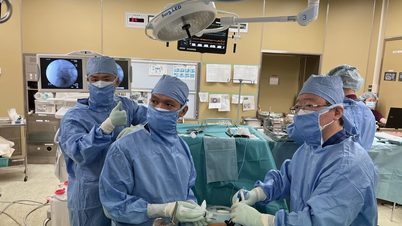 Departamento de Cirurgia da Coluna Vertebral, Hospital Geral de Khanh Hoa: Adotando proativamente técnicas avançadas.
