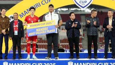 เหงียน ดินห์ บัค บริจาคเงินรางวัลทั้งหมดให้กับองค์กรการกุศล