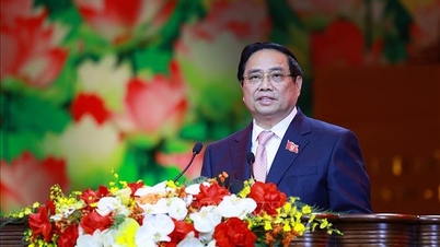 یازدهمین کنگره ملی میهن‌پرستی با شکوه تمام افتتاح شد.