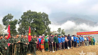 Ikatan antara tentara dan warga sipil di dataran tinggi Tuyen Quang.