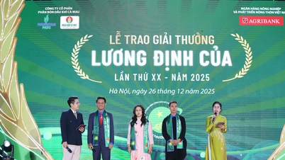 تُكرّم جائزة Luong Dinh Cua لعام 2025 30 شابًا ريفيًا.