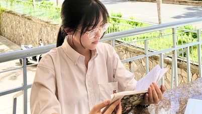 มิสไอเอ ผู้กล่าวสุนทรพจน์ในพิธีจบการศึกษา ได้รับข่าวดีในรูปแบบที่ "แปลกประหลาด" แม้ว่าจะไม่ได้เข้าร่วมพิธีจบการศึกษา