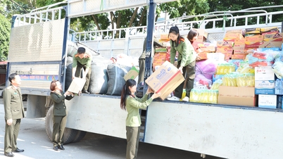 Ninh Binh: Más de 20.1 mil millones de VND donados para apoyar a las personas de las regiones Central y Altiplanicie Central afectadas por desastres naturales.