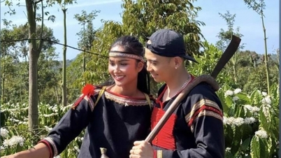 H'Hen Nie នាំមិត្តប្រុសទៅផ្ទះជួបគ្រួសារ