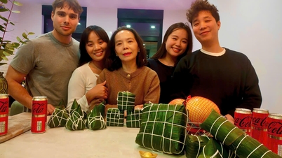 Chàng rể Tây bất ngờ với tục xông đất, ao ước trải nghiệm Tết xưa