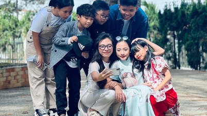 Helping students catch up on their studies after Tet: Journey of love
