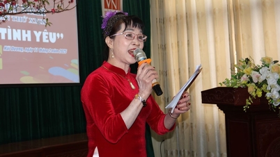 ទីក្រុង Hai Duong រៀបចំទិវាកំណាព្យវៀតណាម ក្រោមប្រធានបទ “ទឹកដីនៃសេចក្តីស្រឡាញ់”