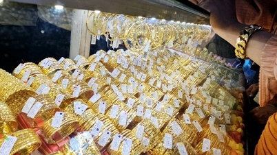The price of SJC gold bars and gold rings suddenly dropped shockingly on the afternoon of February 11.