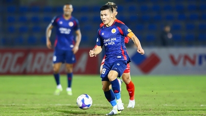 ផ្ទៃវាលស្មៅរងការរិះគន់ម្តងទៀតនៅក្នុង V-League