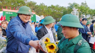 153 young men of Dak R'lap district join the army