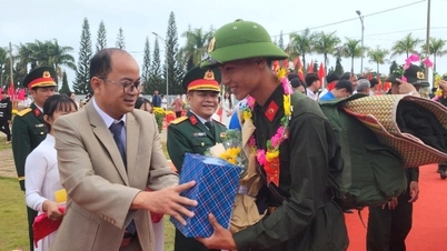 123 thanh niên huyện Đắk Glong lên đường nhập ngũ