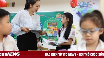 តើ​គ្រូ​អាច​ចុះ​ឈ្មោះ​បង្រៀន​ថ្នាក់​បន្ថែម​បាន​ទេ?