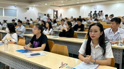 Nhiều trường đại học dừng xét học bạ