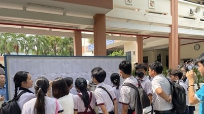 សង្គ្រាមសាលាសាធារណៈ