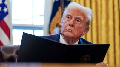 Trump បានដាក់ពន្ធជាផ្លូវការលើទំនិញពីកាណាដា ម៉ិកស៊ិក និងចិន
