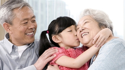 Không phải tiền bạc hay con cái, đây mới là “chìa khóa hạnh phúc” của tuổi già