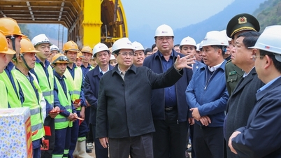Thủ tướng thị sát dự án cao tốc Đồng Đăng