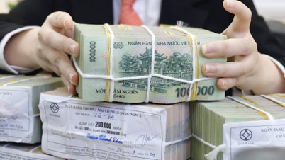 Nếu đánh thuế lãi tiền gửi, phải đánh cả thuế vàng?