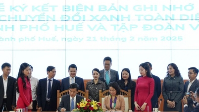 TP Huế và Vingroup ký kết hợp tác thúc đẩy sử dụng xe điện
