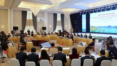 Early spring meeting 2025 between local leaders of Vietnam and China