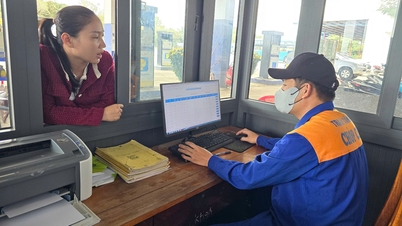 Không trì hoãn việc tự động xuất hóa đơn sau từng lần bán xăng dầu