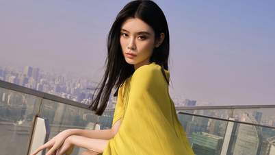 Siêu mẫu Victoria’s Secret ghé nhà hàng Michelin ở Hà Nội
