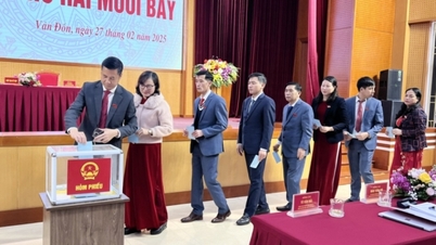 The 27th thematic session of the People's Council of Van Don district, term XX, 2021 - 2026