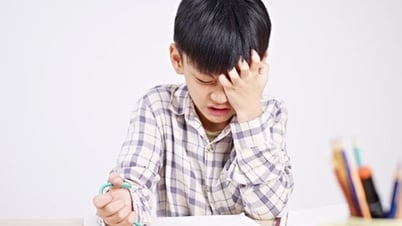 Nỗi buồn của những đứa trẻ có cha mẹ EQ thấp
