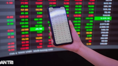 ازدهرت سوق الأوراق المالية، وأسهم VNDirect تصل فجأة إلى السقف