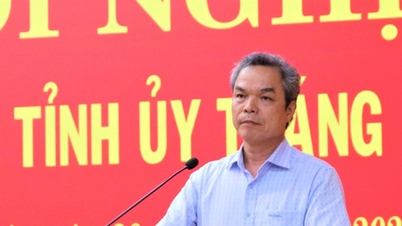 21명의 핵심 리더가 자발적으로 조기 퇴직을 신청했습니다.