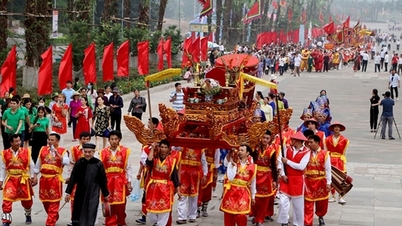 តើ​ពិធី​គោរព​វិញ្ញាណក្ខន្ធ​ស្ដេច​ហុង ឆ្នាំ ២០២៥ ត្រូវ​បាន​រៀបចំ​ឡើង​ដោយ​របៀប​ណា?