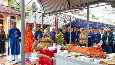 Menganjurkan Festival Pengasas Kampung Nghi Son