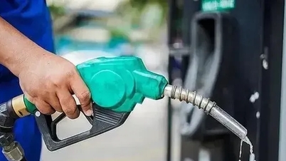 Gasoline price down to below 21 thousand dong per liter