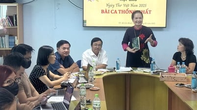 សកម្មភាពដ៏សម្បូរបែបក្នុងទិវាកំណាព្យវៀតណាមនៅទីក្រុងហូជីមិញ