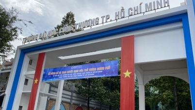 Trường ĐH ở TPHCM cảnh báo học vụ, loạt sinh viên có thể bị buộc thôi học