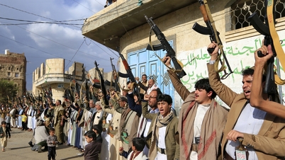 Houthi dọa tấn công tàu, 3 bên họp về hạt nhân Iran