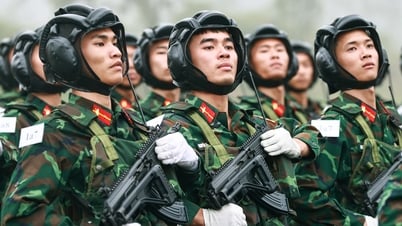 More than 5,000 soldiers from three regions practice together in a parade marking the 50th anniversary of national reunification.