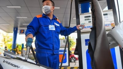 Giá xăng giảm hơn 1.200 đồng/lít