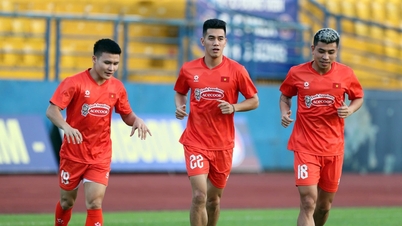 Dinh Trieu ឈឺខ្នង វៀតអាញ់ ចាកចេញពីក្រុមវៀតណាម៖ ហៅអ្នកចាំទីដែលវាយថៃ