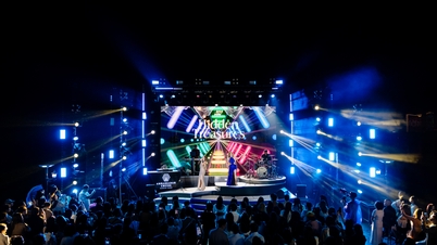 Lighting technology combined with fireworks