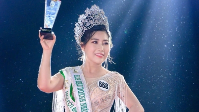 42-year-old businesswoman was crowned Miss by People's Artist Trinh Kim Chi