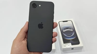 Giá iPhone 16e tiếp tục giảm