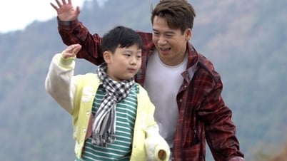 Đỗ Hoàng Hiệp song ca cùng "fan cứng" trong MV mới
