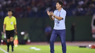 HLV Kim Sang Sik dẫn dắt U23 Việt Nam dự hai giải đấu lớn