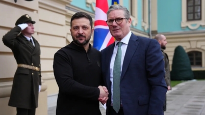 Zelensky llega al Reino Unido tras una acalorada guerra de palabras con el presidente Trump