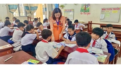 Gieo chữ nơi đảo tiền tiêu