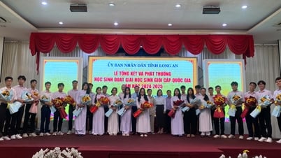 Khen thưởng học sinh đoạt giải học sinh giỏi quốc gia