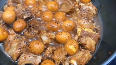 Hai cách làm món sườn non kho trứng cút siêu ngon và mềm thơm